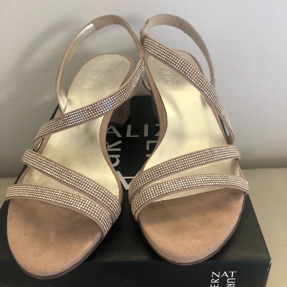 Naturalizer Vanessa2 slingback heels
